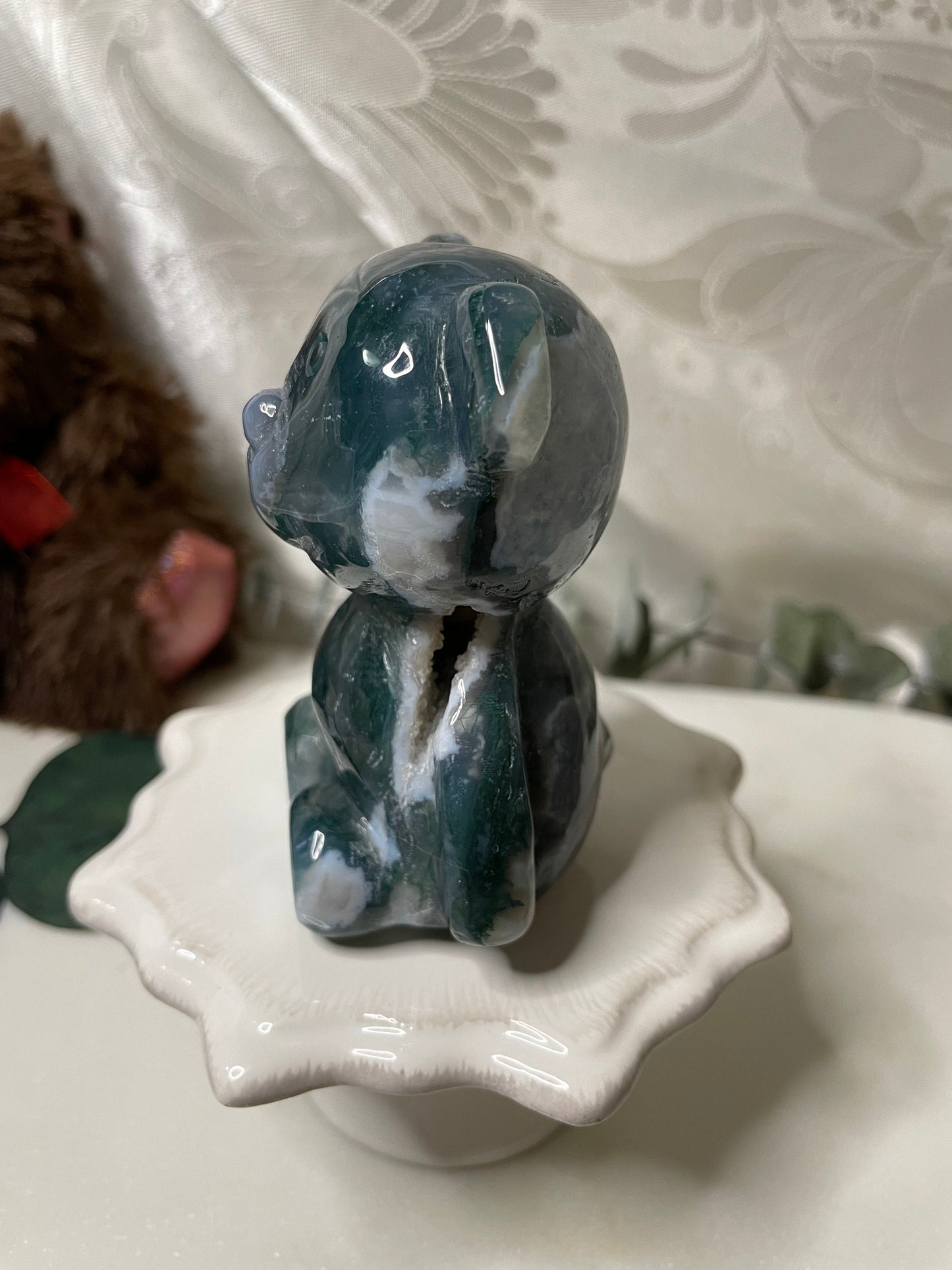 Moss Agate teddy bear carving