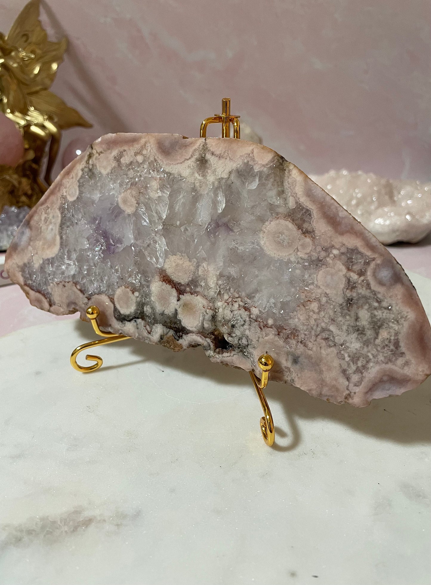 Gorgeous Quartzy Flower agate slab with a hint of Amethyst