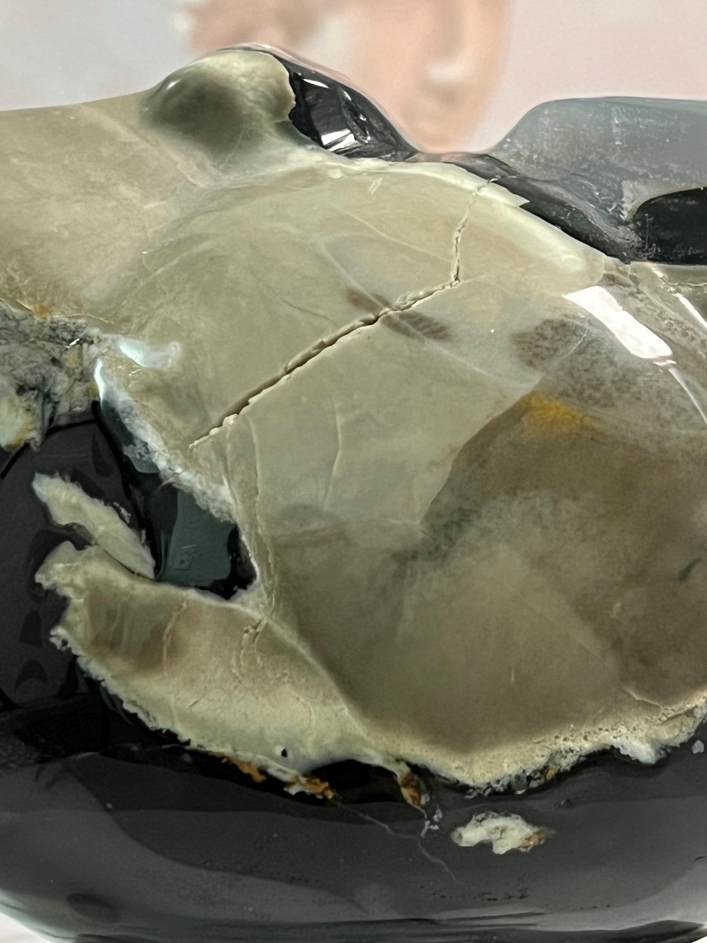 UV Reactive Volcanic Agate Hello Kitty