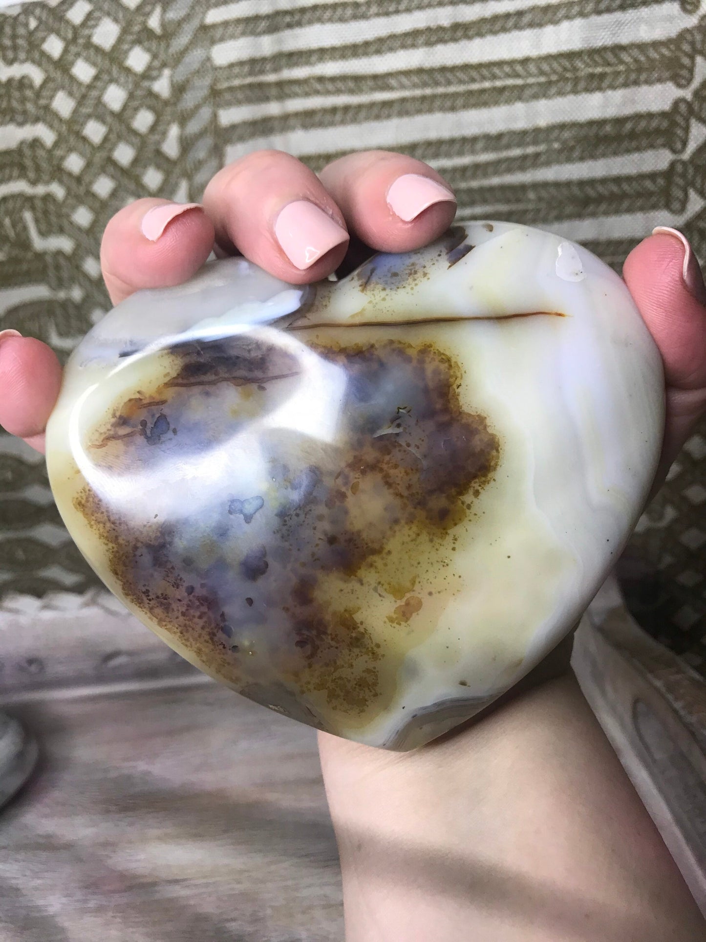 Dendritic agate heart