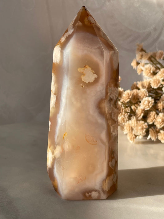 Gorgeous Flower agate point from Madagascar