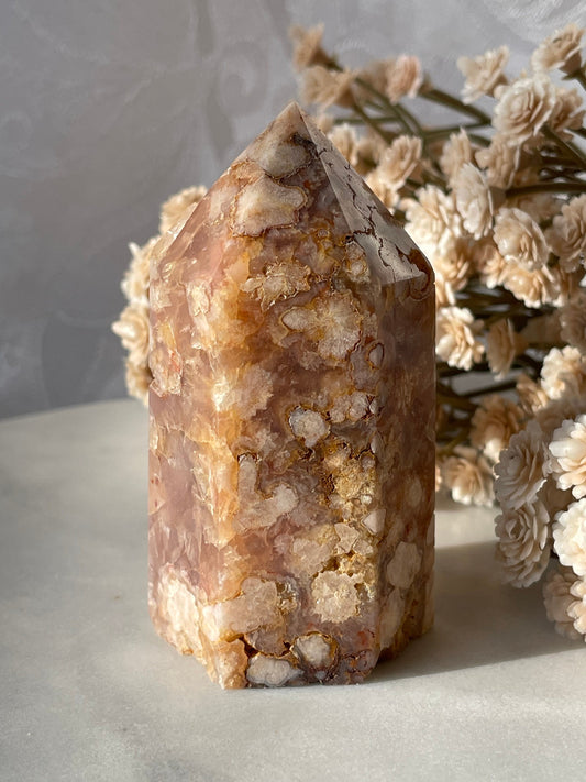 Gorgeous Flower agate point from Madagascar