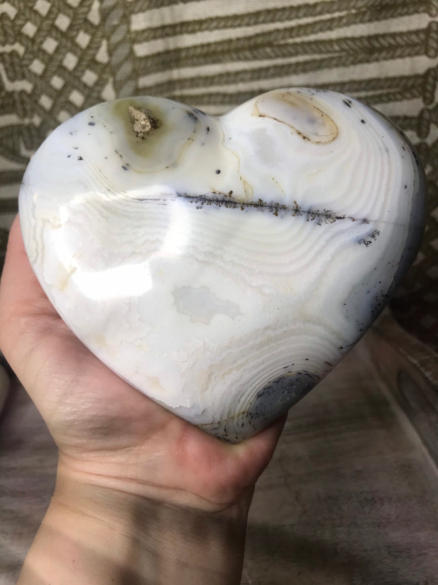 Dendritic agate heart