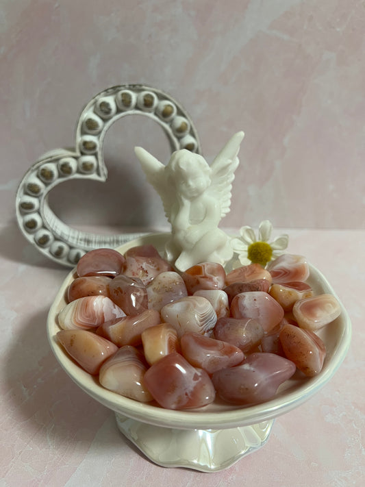 One (1) Apricot Agate Tumble
