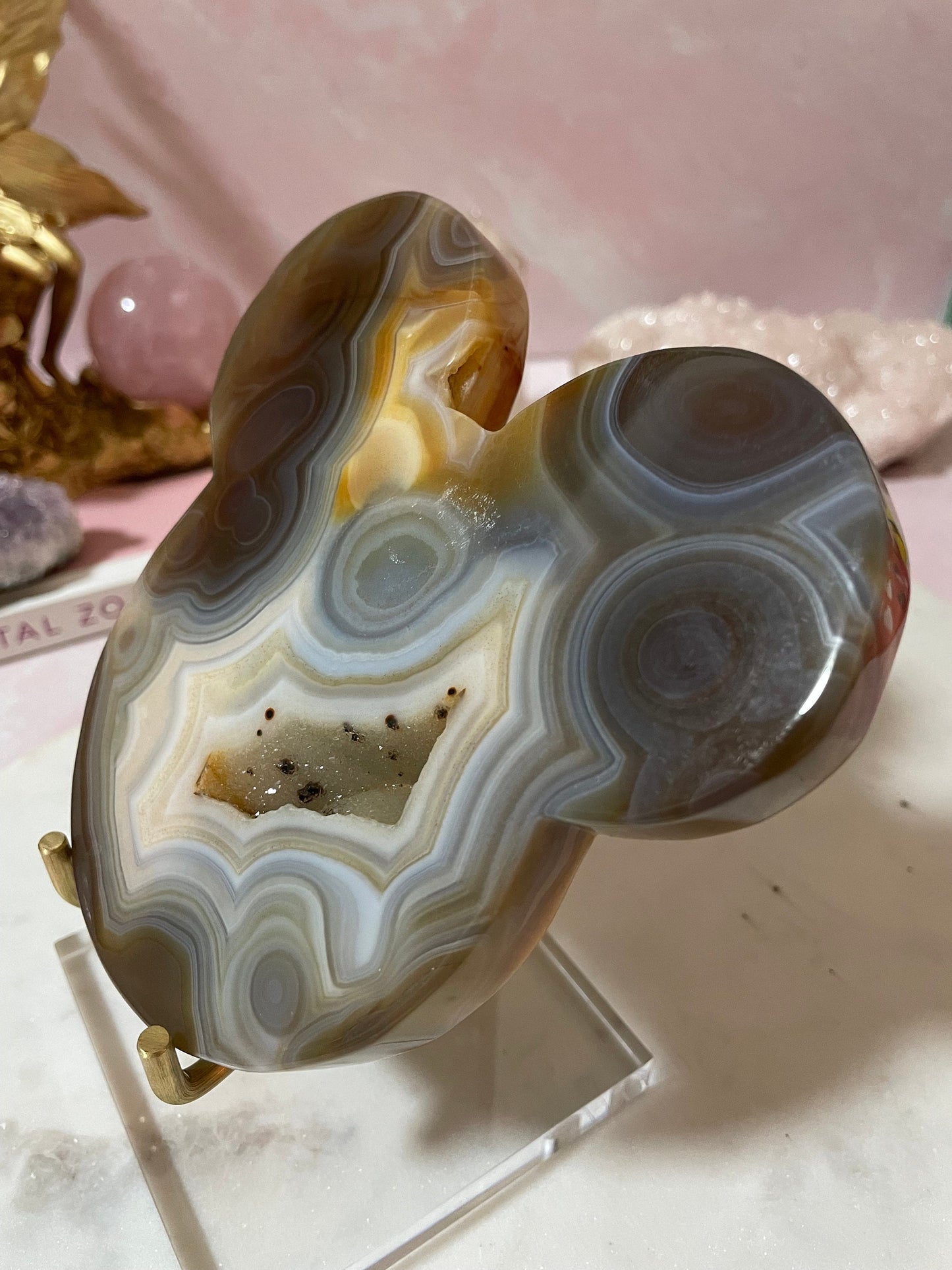 Gorgeous druzy agate mouse head carving