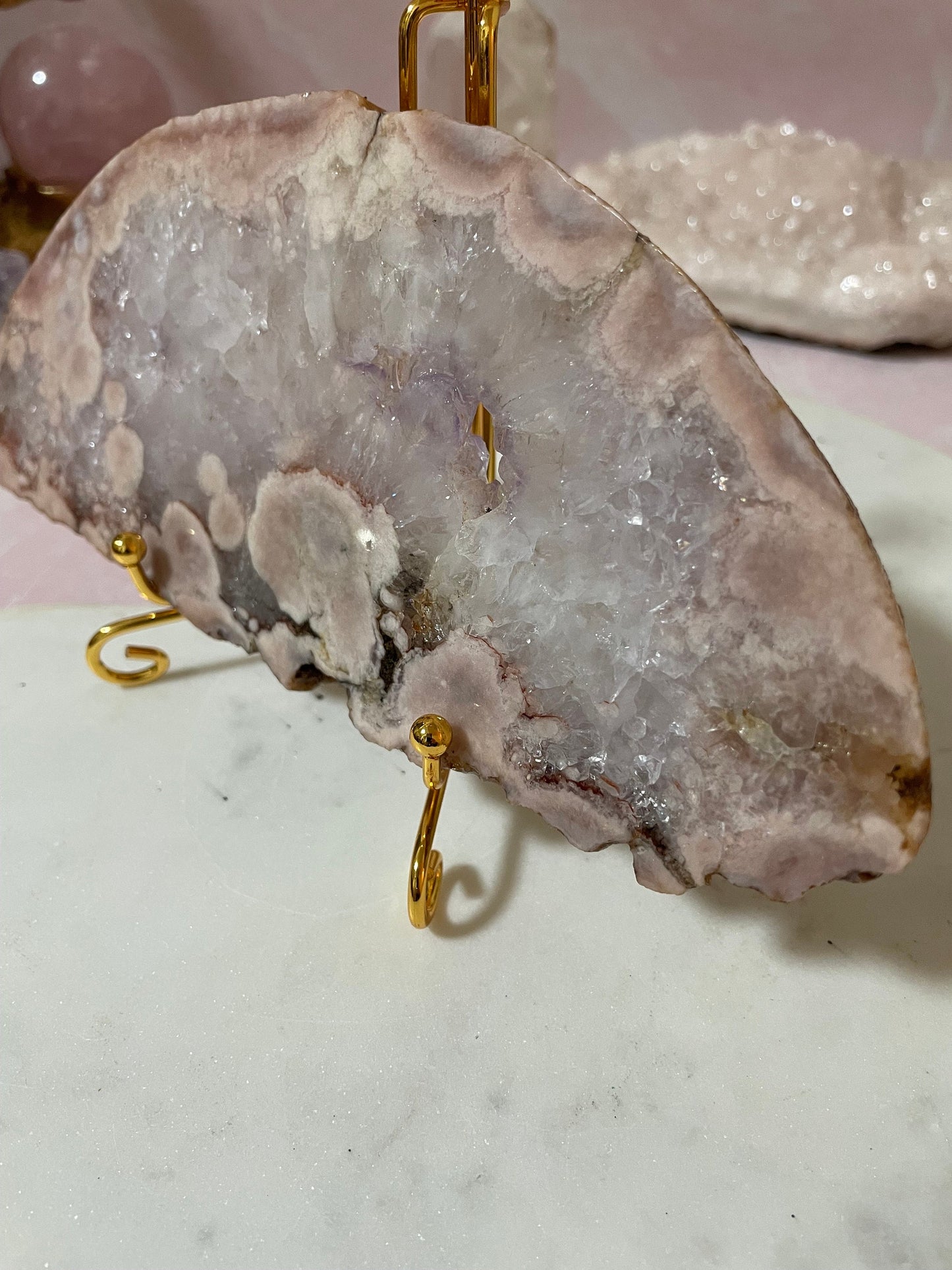 Gorgeous Quartzy Flower agate slab with a hint of Amethyst